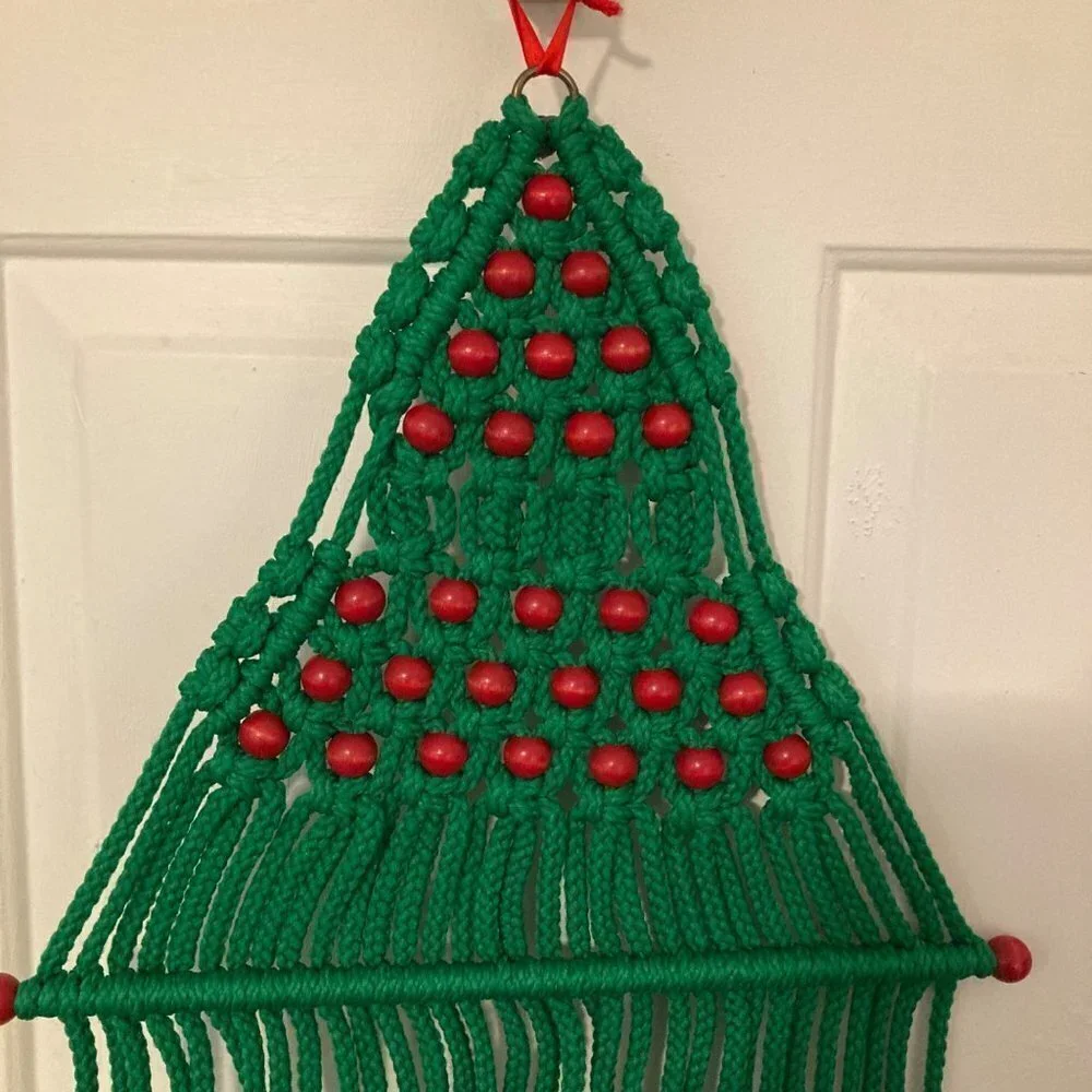 Vintage Macrame Christmas Tree Wall Hanging Beaded Green‎ Red 16 x 35